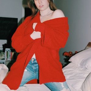 ❤️Beautiful Red Sweater W/Balloon Sleeves❤️